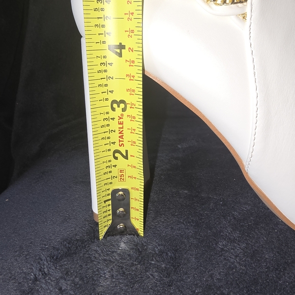 Elegant White and Gold Women's Ankle Boots - Picture 6 of 6